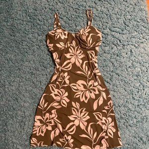 Adorable y2k hibiscus Tommy Bahama tropical coconut girl dress!